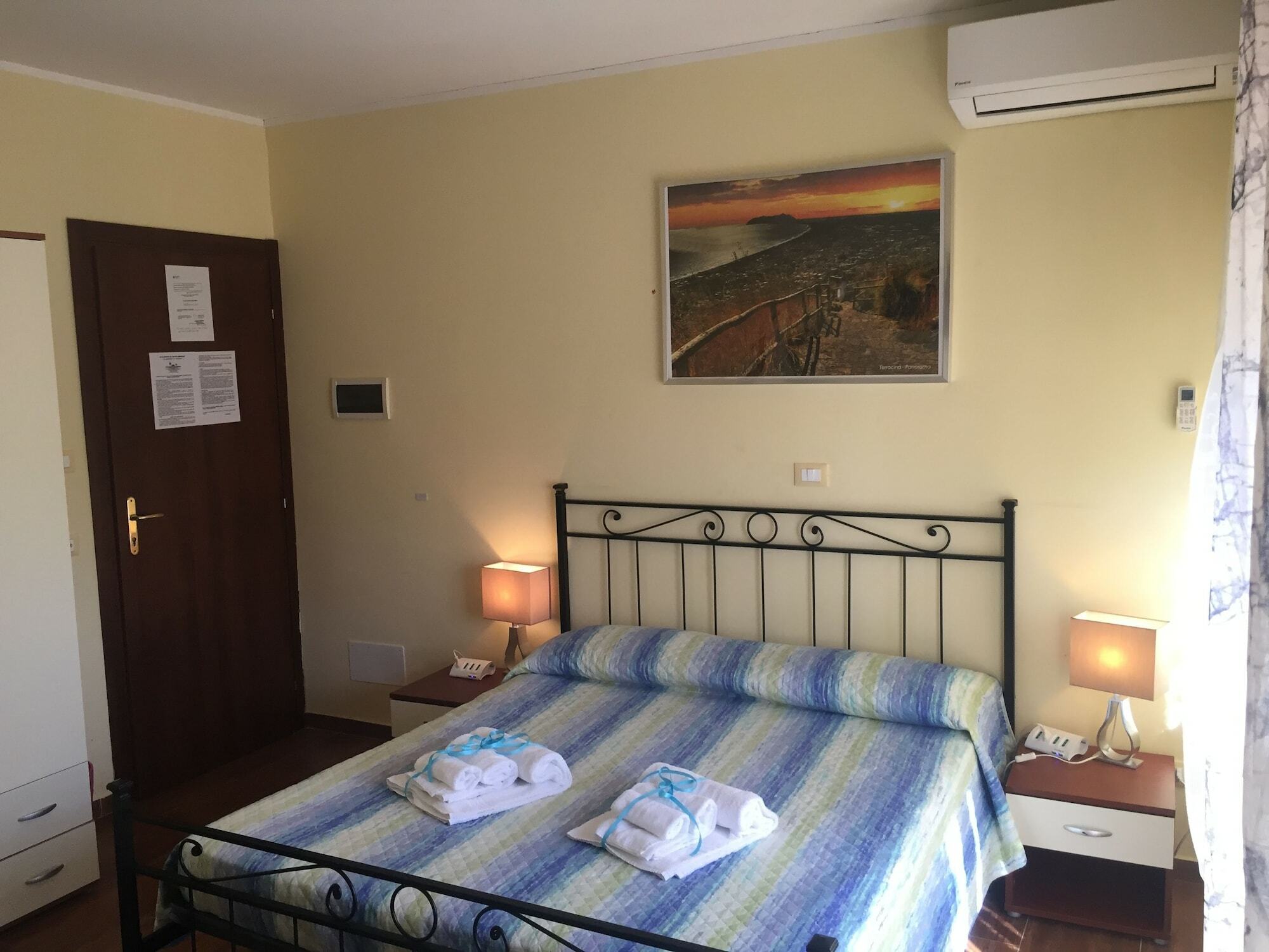 Il Giardino Di Adriana Bed & Breakfast Terracina Exterior photo